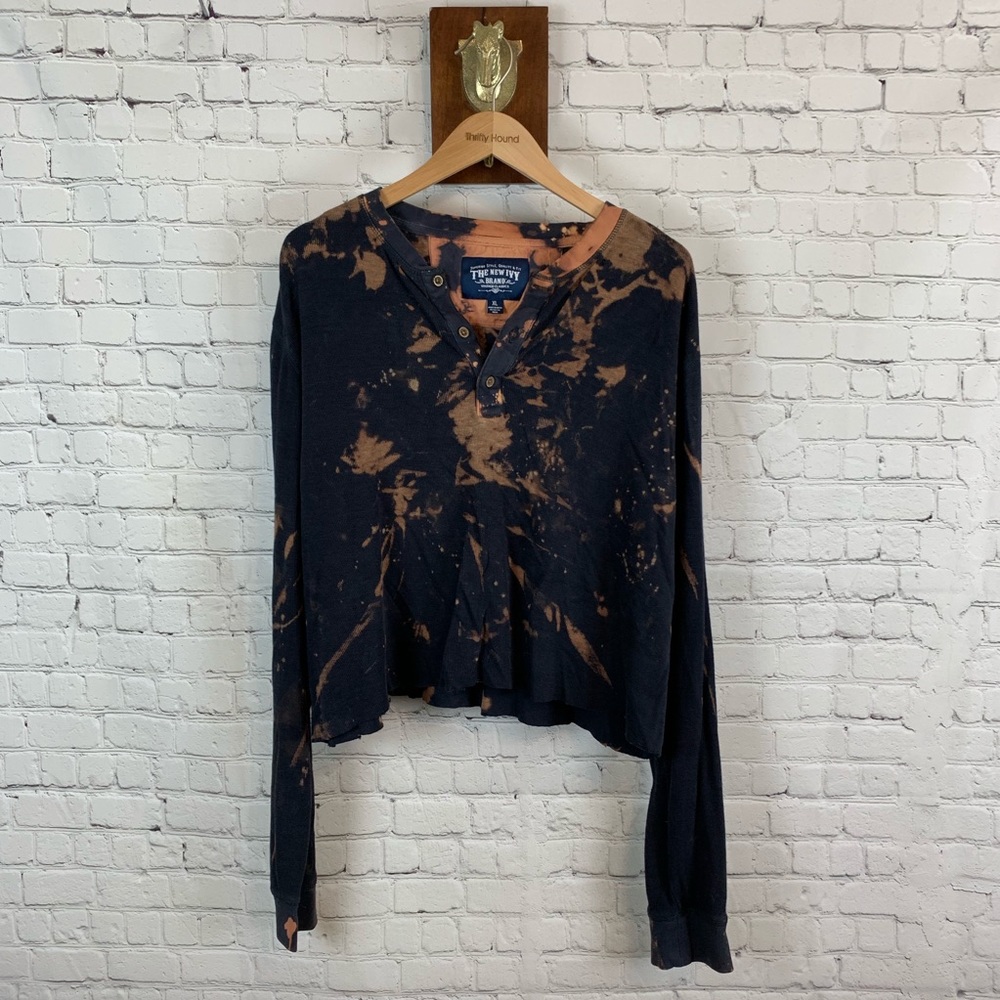 SOFT cropped long sleeve with half buttons